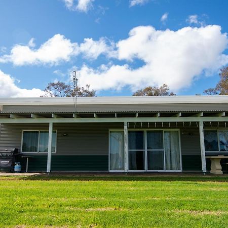 The Family Retreat Villa Metricup Exterior photo